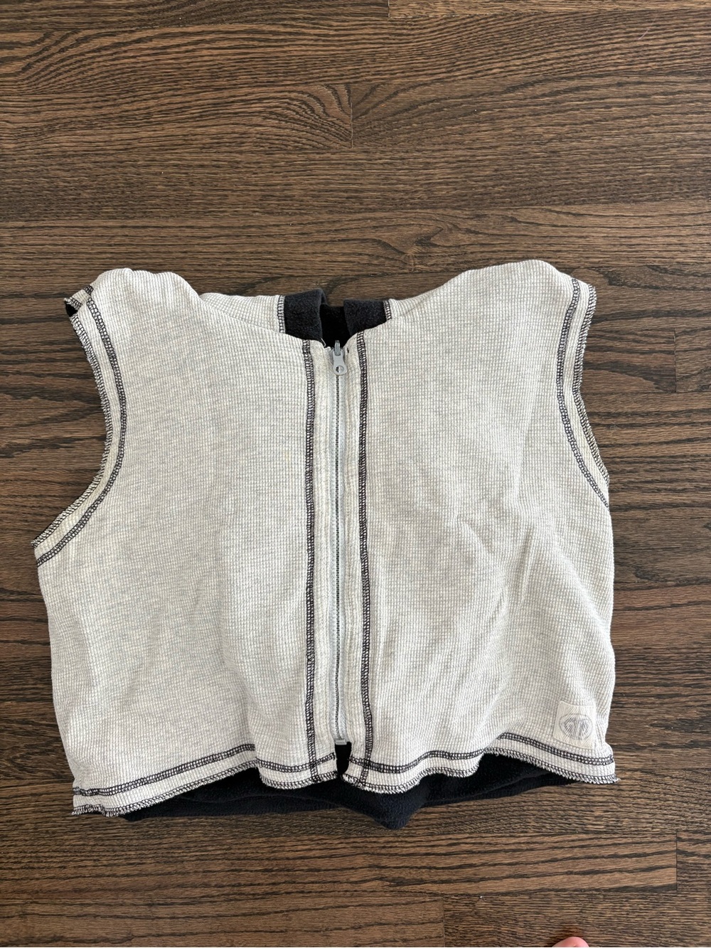 Women’s workout hoodie vest